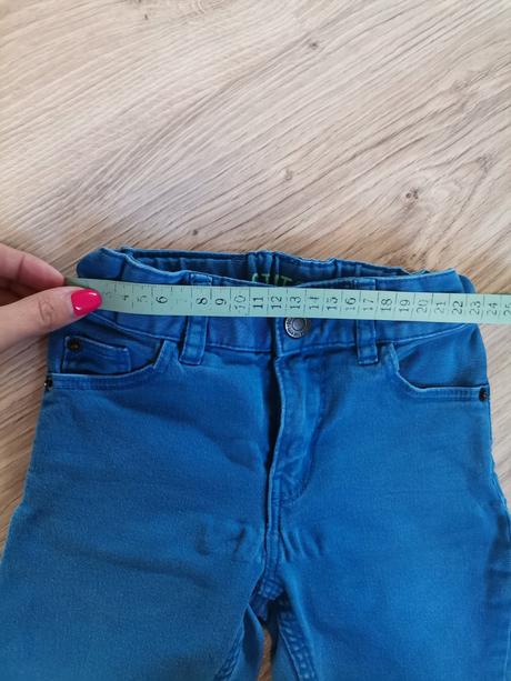 Chlapčenske modré rifle, h&m,98