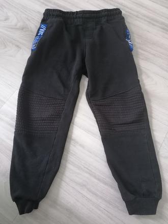 Tepláky 122/128, kik,122