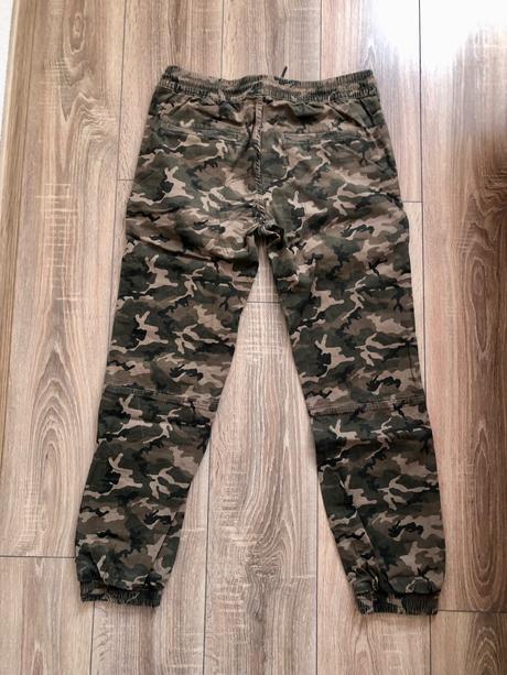 Maskáčové rifle, m