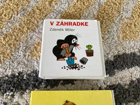 V záhradke a kto čo má rád/ leporelá,