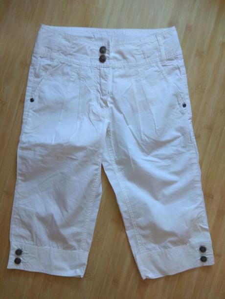 Nohavice trojštvrťové, 134