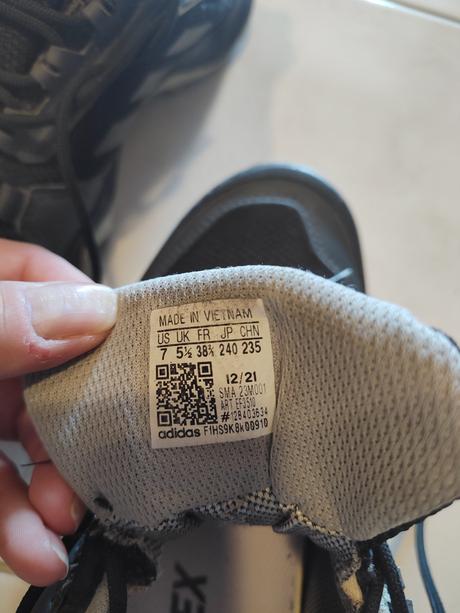 Turistické topánky, adidas,38
