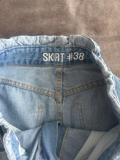 Dámska riflová sukňa, 38