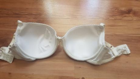 Podprsenka s kosticami, 80c