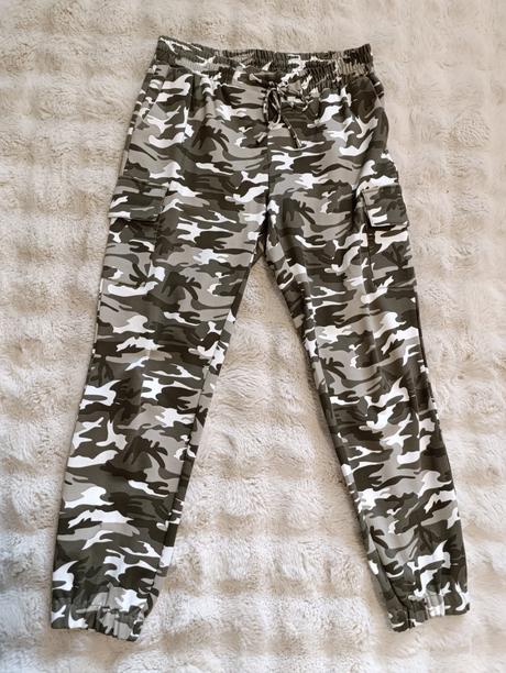 Vreckačove nohavice vel.m, amisu,m