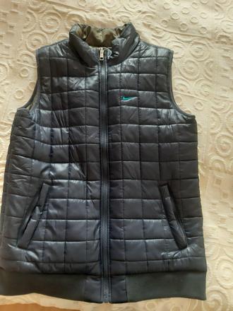 Obojstranná vesta vrátane obyč.poštovného, nike,xl