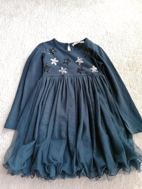 Dievčenské šaty, 104