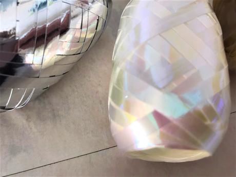 Lesklé perleťové stužky 7ks,