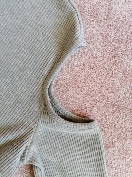 Tričko s výrezmi na ramenách, h&m,s