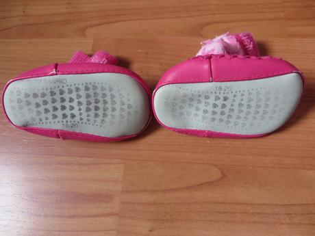Papučky / capačky - veľ. 18-20 - hello kitty, 19