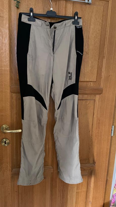 Outdoor turisticke nohavice, jack wolfskin,s