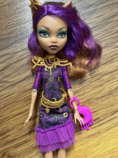 Clawdeen monster high, 
