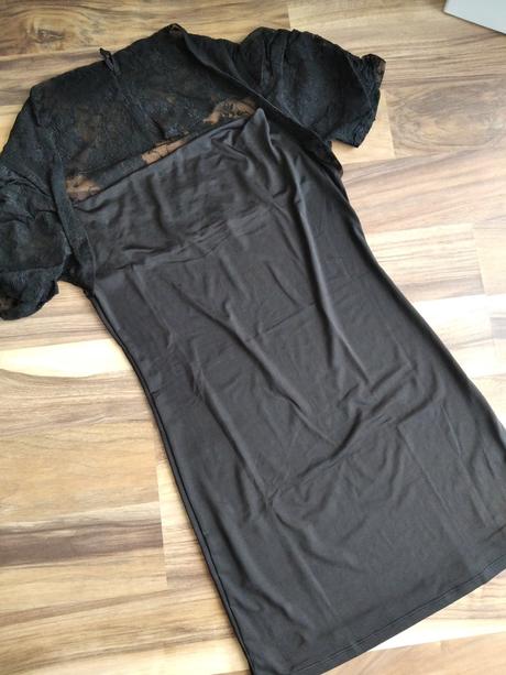 Šaty čipkované, s