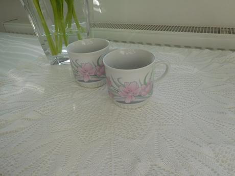 Šálka retro veľká 2 kusy, porcelán, 