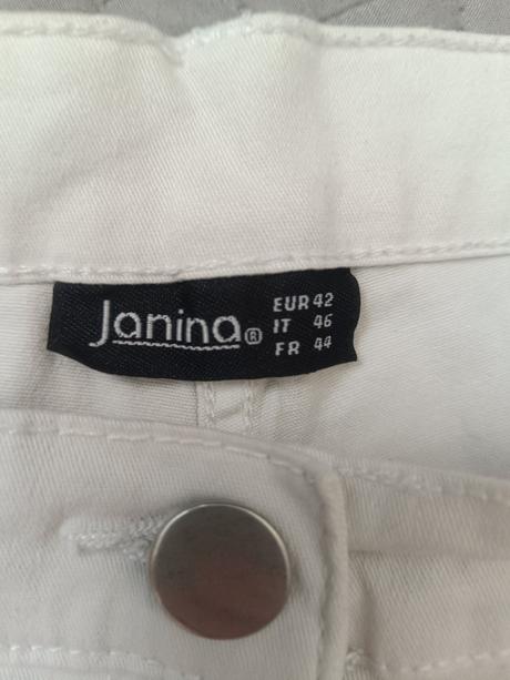 Kraťasy riflove, 42