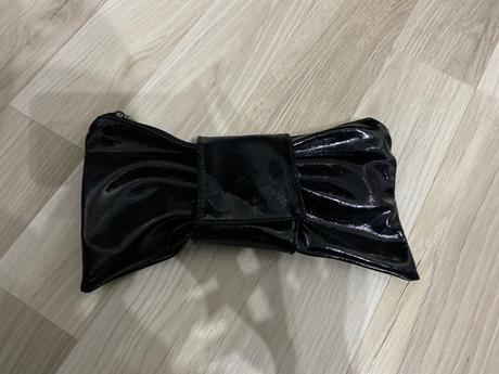 Leskla plesova kabelka,