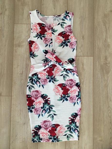 Dámske kvetinové letné šaty, s