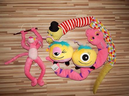 Mix plyšových hračiek,