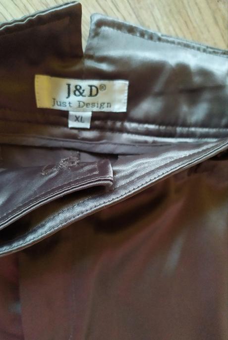 Saténové nohavice, 38