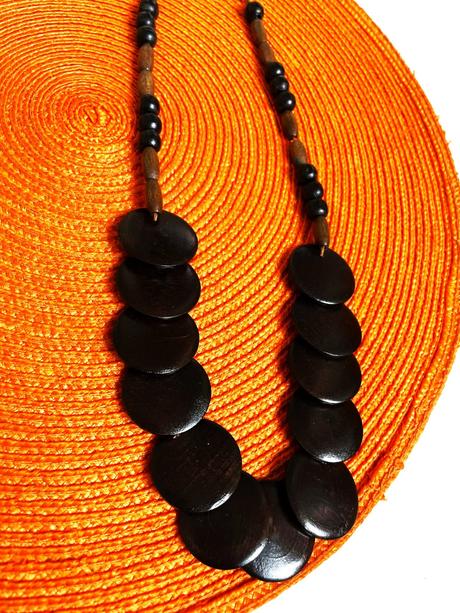 Drevený náhrdelník, 