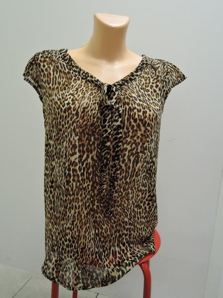 Výpredaj - dámsky letný top - top stav, atmosphere,38