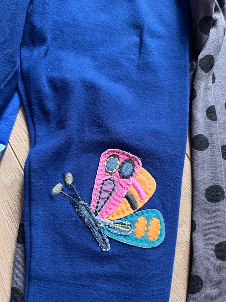 Modré a šedé legíny, next,110