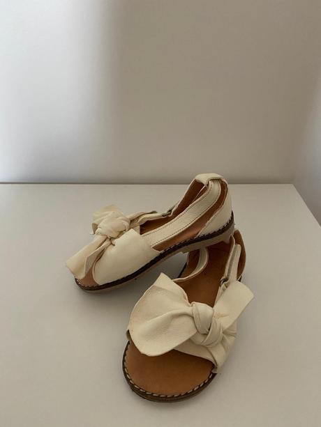 Nádherné kožené sandalky, zara,21