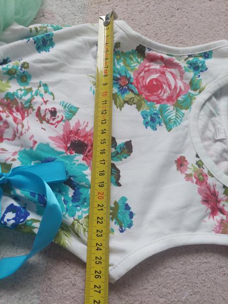 Kvetinové saty s veľkou tylovou sukňou veľ.104/110, 104