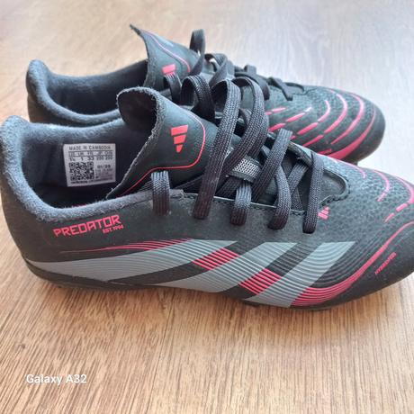 Kopačky - predator, adidas,33