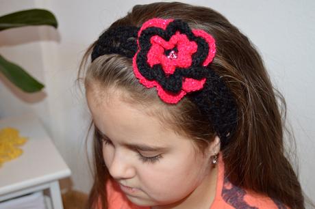 Módne čelenky s kvetom,
