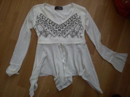 Zaujímavé tričko, 152