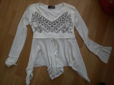 Zaujímavé tričko, 152