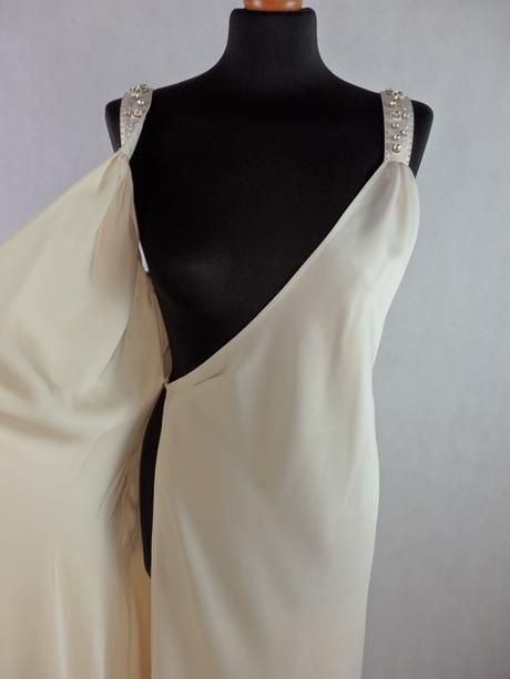 Luxusné spoločenské šaty, 40