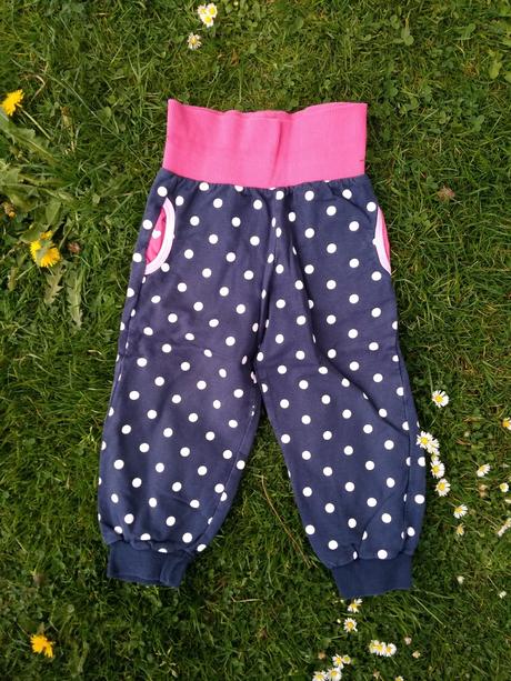 Bodkovane teplaky, bonprix,98