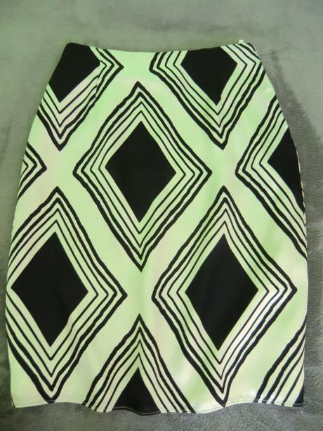 Dve dámske sukne vo veľ.m / 40, m