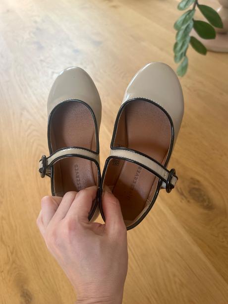 Balerinky, reserved,29