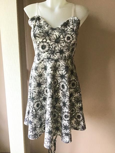 Šaty missguided, s