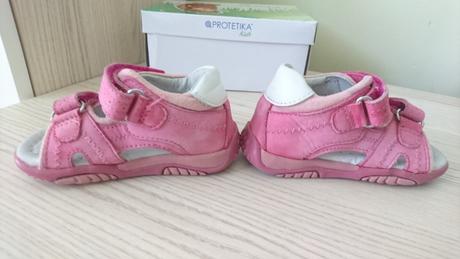 Kožené tes fuxia 21, protetika,21