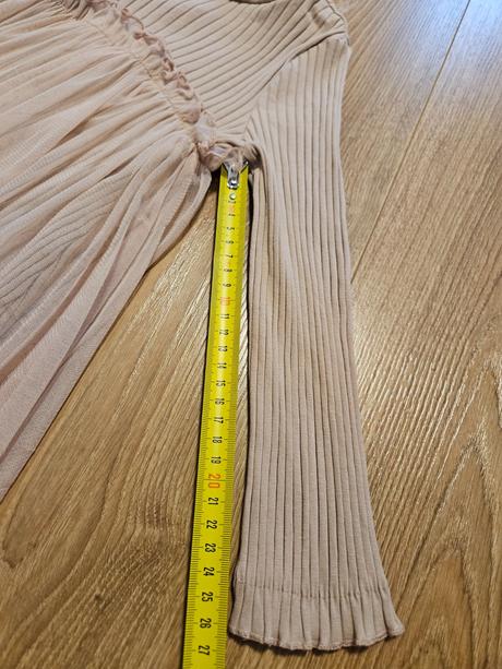 Reserved 110 krasne, podobne pompdelux, reserved,110