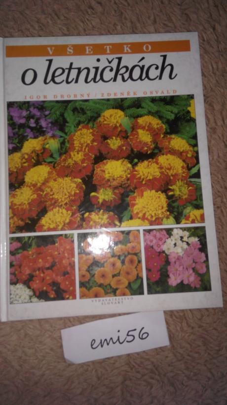 3157. knihy o kvetoch 2ks,