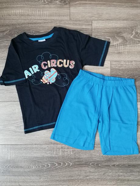 Pyžamko 122/128, 122