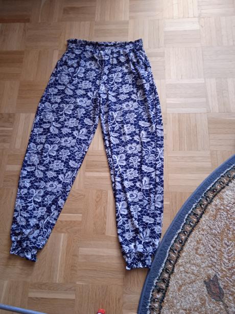 Letné nohavice, 158