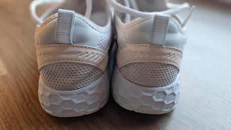 Bench.dievcenske tenisky vel.41, 41