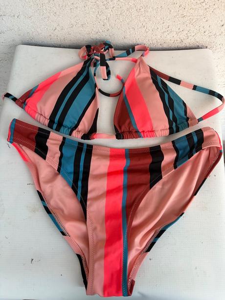 Vesele pruhovane pruzkovane plavky bikiny pc 40w, m