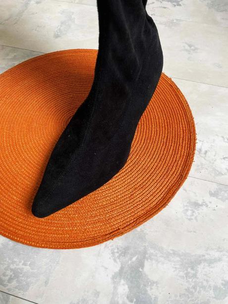 Prechodné špicaté tenké čižmy, 39