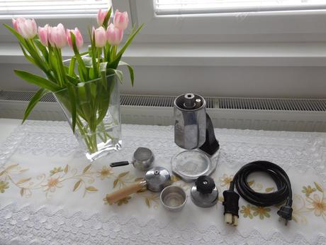 Art deco maďarský ftm unipress chrómový,, 