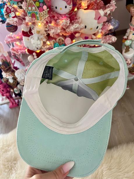 Mentolová šiltovka s gongolcom, 