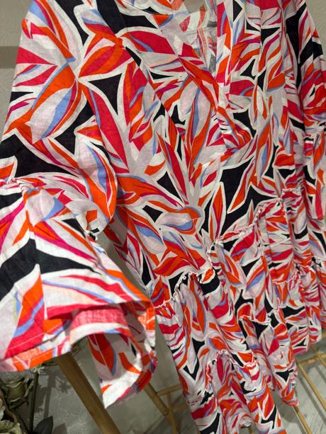 Lanove šaty hugs, l