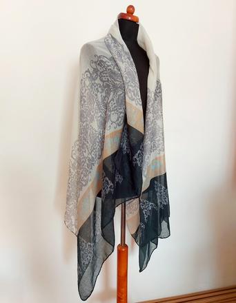 Tenký šál v zelených tónoch, xl