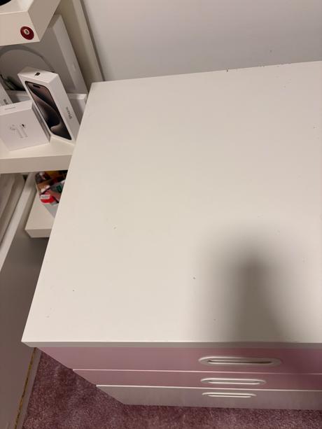 Ikea smästad pisaci stôl,